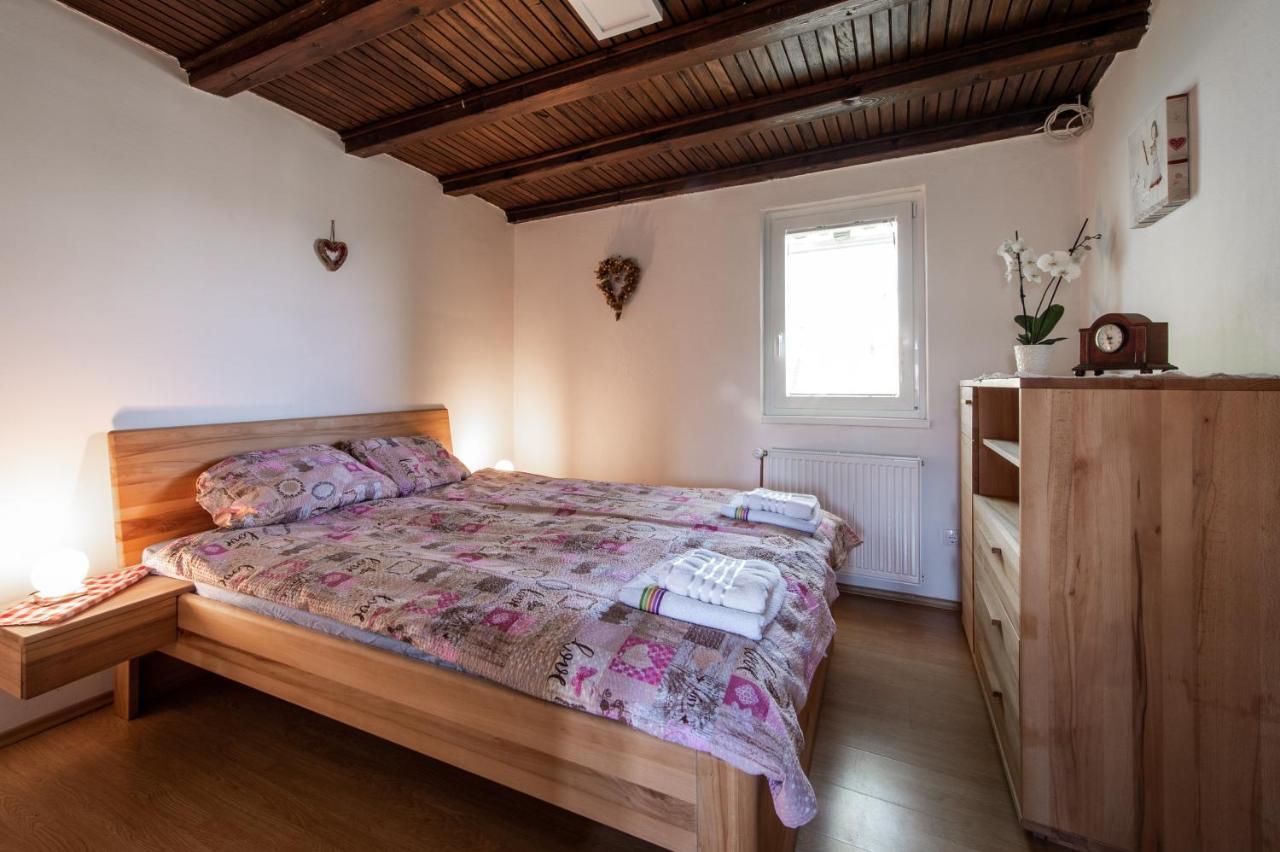Zidanica Krstinc Villa Straza Bagian luar foto